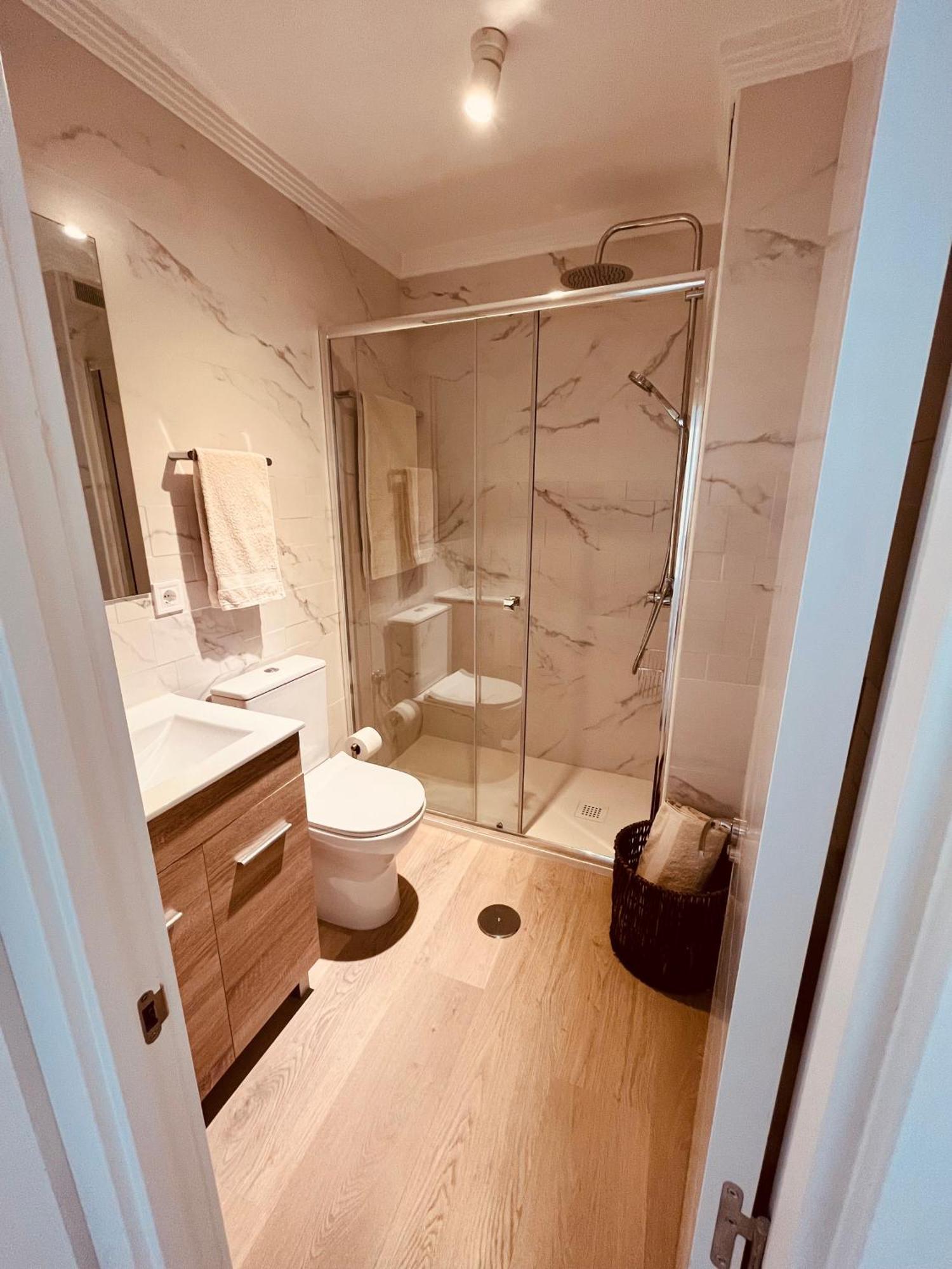 Premio Real 18 Apartment Gijon Ngoại thất bức ảnh